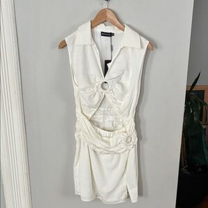 PrettyLittleThing White Mini Dress with Ring Detail Sz 8